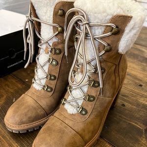 NINE WEST COZY BOOTS SIZE 7.5